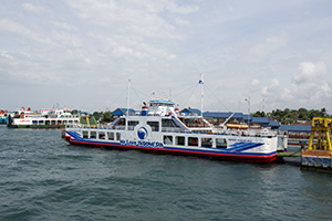 De veerboot van Bali naar Java