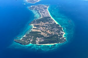 Foto vanuit het vliegtuig op Boracay tijdens de vlucht naar Cebu