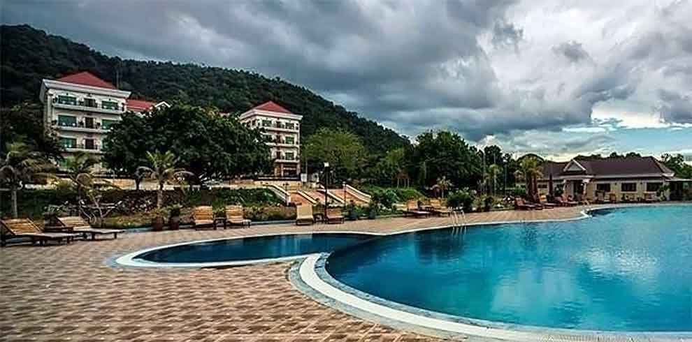 Kep - Rock Royal Hotel & Resort