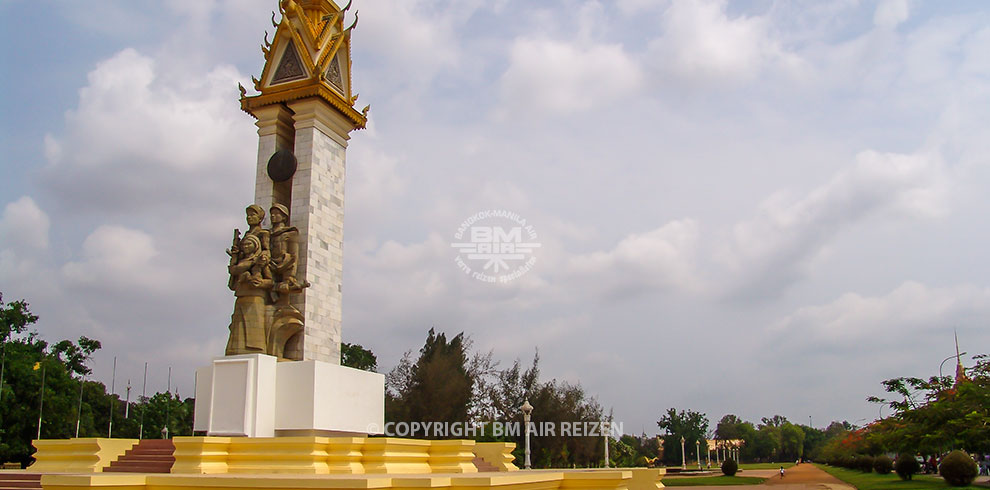 Phnom Penh - Independence Monument