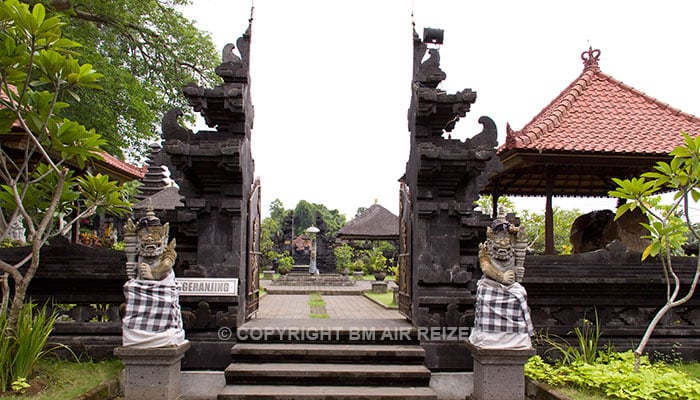 Goa Lawah tempel