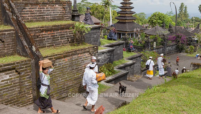 besakih tempel