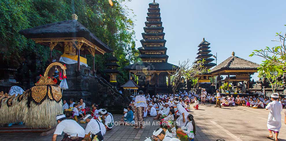 Bali - Goa Lawah