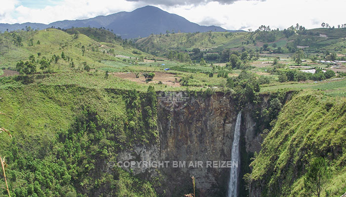 Sumatra - Sipiso-Piso waterval