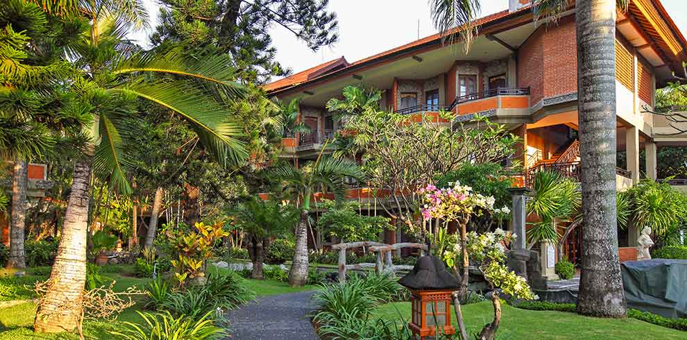 Legian Beach - Adi Dharma Cottages