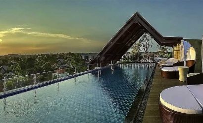 Legian Beach - Ibis Bali Legian Street