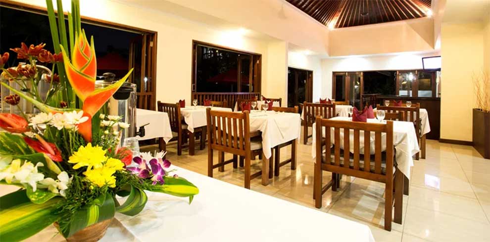 Sanur Beach - Hotel Segara Agung