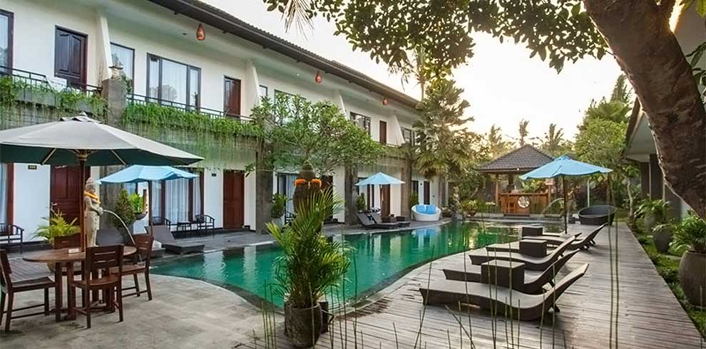 Ubud Raya Hotel