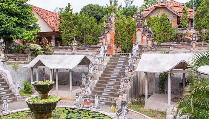 Bali - Brahma Vihara Arama