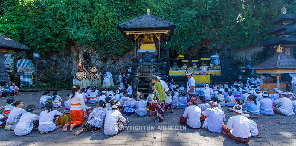 Bali - Goa Lawah