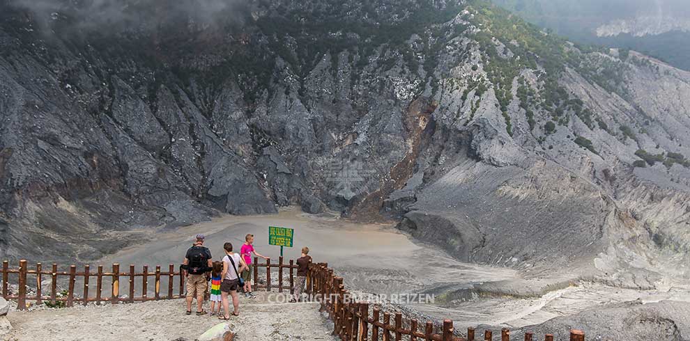 Lembang - Tangkuban Perahu vulkaan