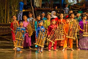 Bandung - Saung Angklung Udjo