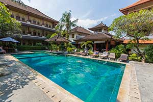 Kuta Beach - Bakung Sari Hotel