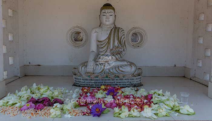 Sri Lanka - Anuradhapura - Boeddhabeeld