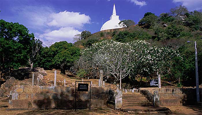 Sri Lanka - Mihintale is een bergtop nabij Anuradhapura in Sri Lanka
