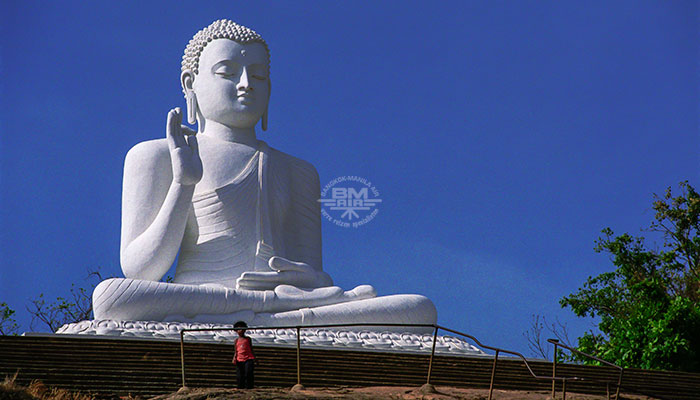 Sri Lanka - Mihintale - Witte Boeddha