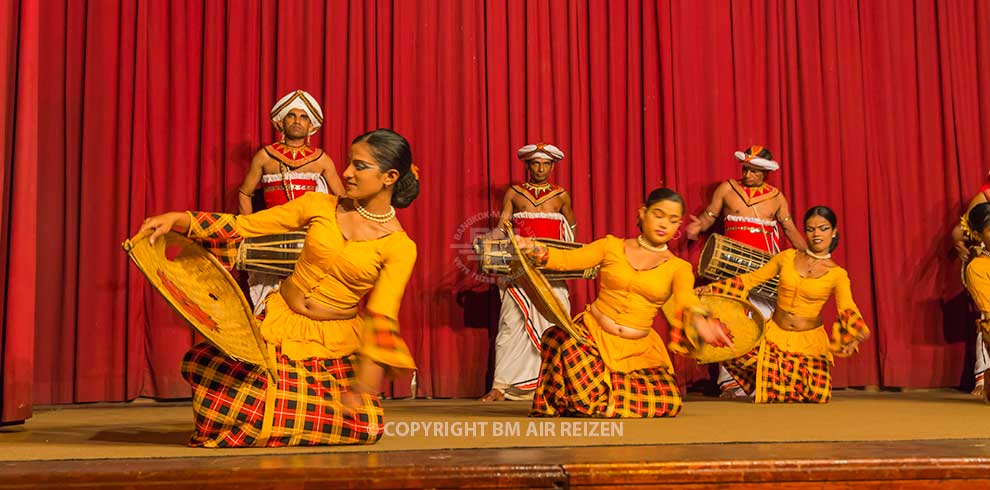 Kandy - culturele dansshow