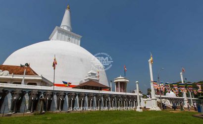 Anuradhapura - Ruwanweli Maha Saya