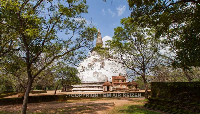 Polonnaruwa - Kiri Vihara