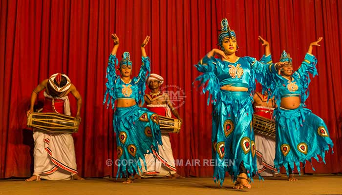 Kandy - culturele dansshow