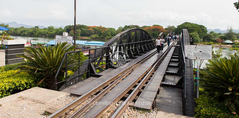 Kanchanaburi - River Kwai Bridge