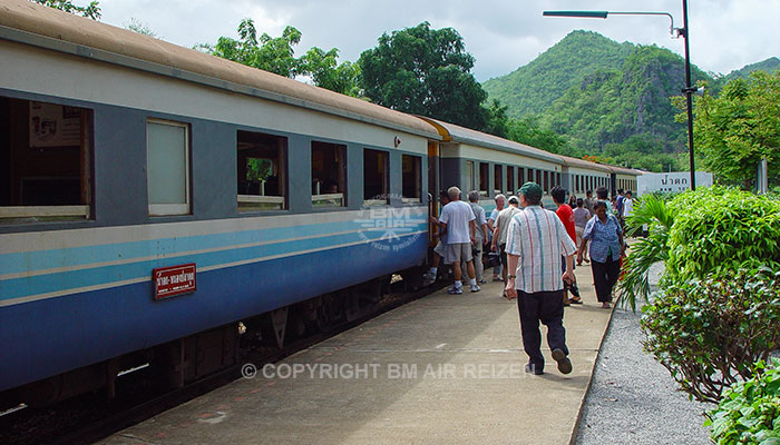 Kanchanaburi - treinreis oude spoorlijn