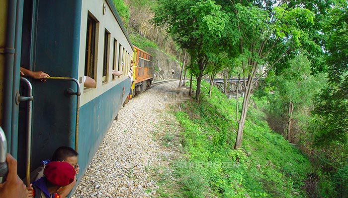 Kanchanaburi - treinreis oude spoorlijn