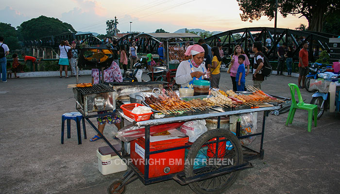 Kanchanaburi - River Kwai Bridge