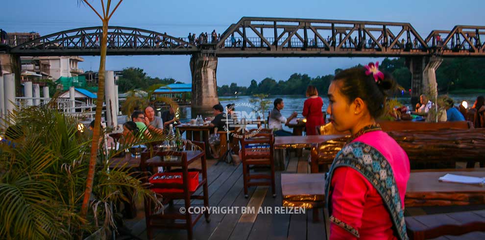 Kanchanaburi - River Kwai Bridge