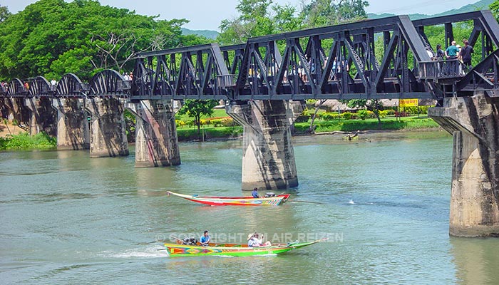 Kanchanaburi - River Kwai Bridge