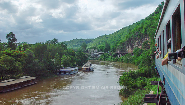 Kanchanaburi - treinreis oude spoorlijn