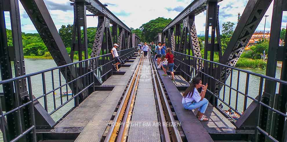 Kanchanaburi - River Kwai Bridge