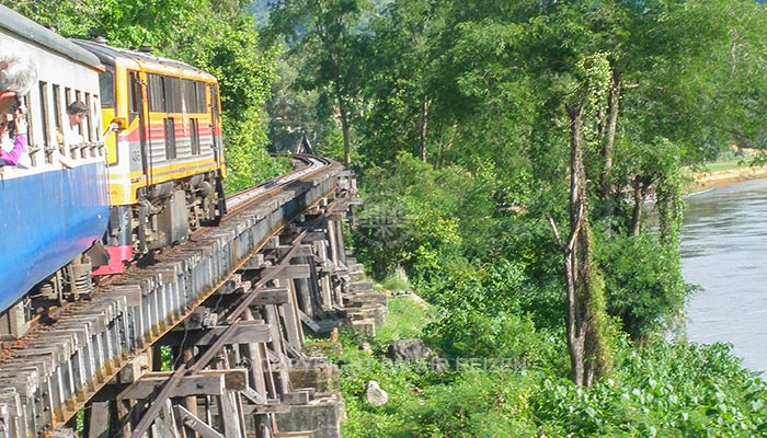 Kanchanaburi - treinreis oude spoorlijn