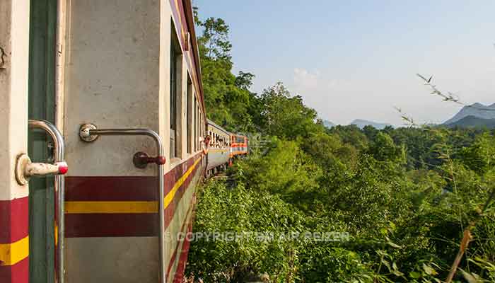 Kanchanaburi - treinreis oude spoorlijn