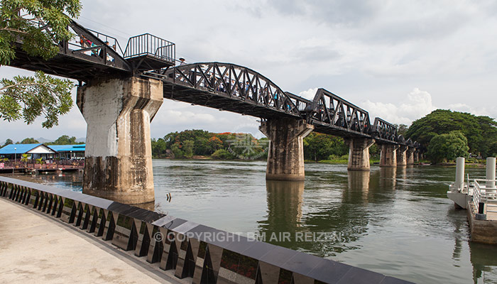 Kanchanaburi - River Kwai Bridge