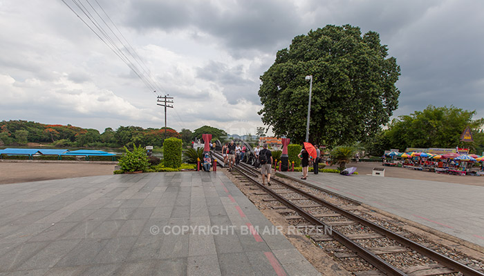 Kanchanaburi - River Kwai Bridge