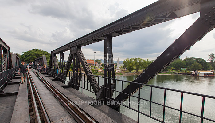 Kanchanaburi - River Kwai Bridge