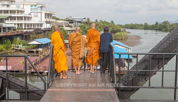 Kanchanaburi - River Kwai Bridge