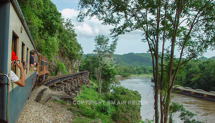 Kanchanaburi - treinreis oude spoorlijn