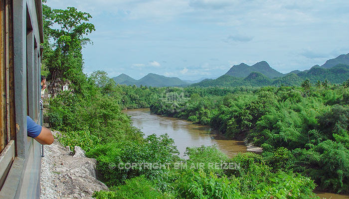 Kanchanaburi - treinreis oude spoorlijn