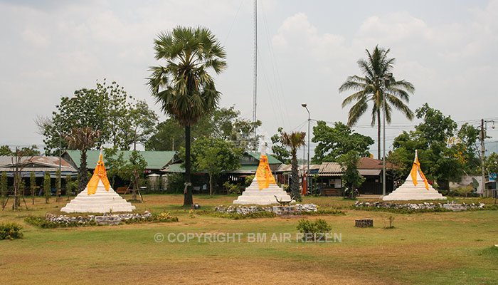 Sangklaburi - Three Pagoda Pass