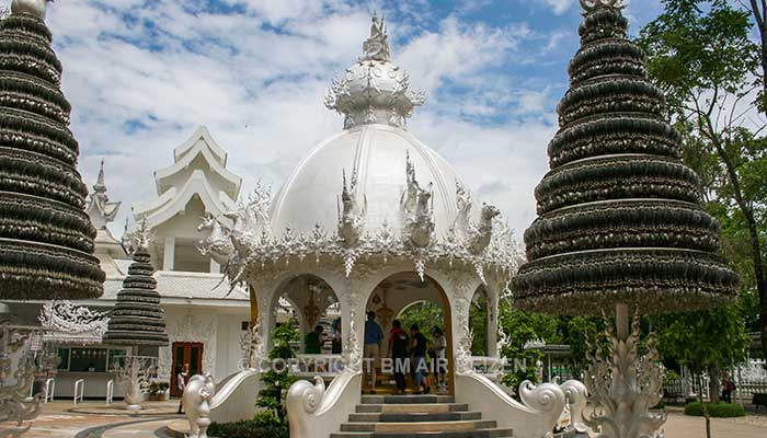 Chiang Rai - Wat Rung Khun