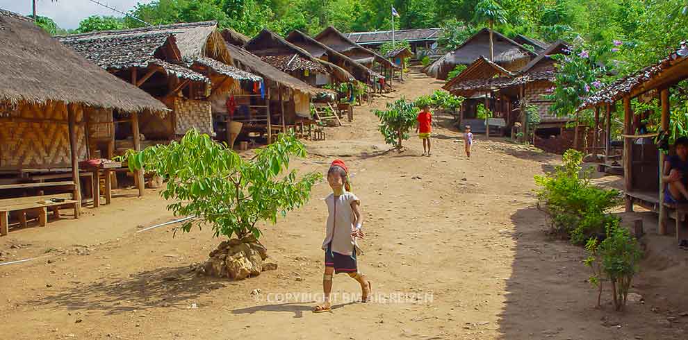 Mae Hong Son - Long Neck Village
