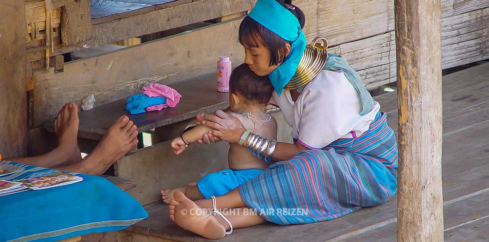 Mae Hong Son - Long Neck Village