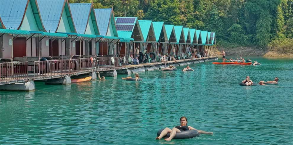 Khao Sok National Park - Smiley Lake House