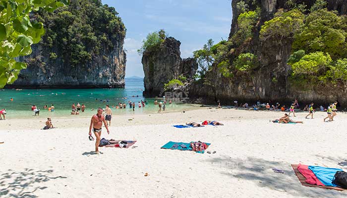 Krabi - Hong Island tour