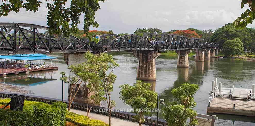 Kanchanaburi - River Kwai Bridge