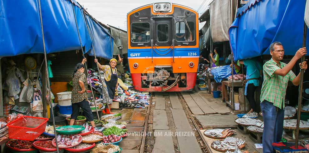 Maeklong Trein markt