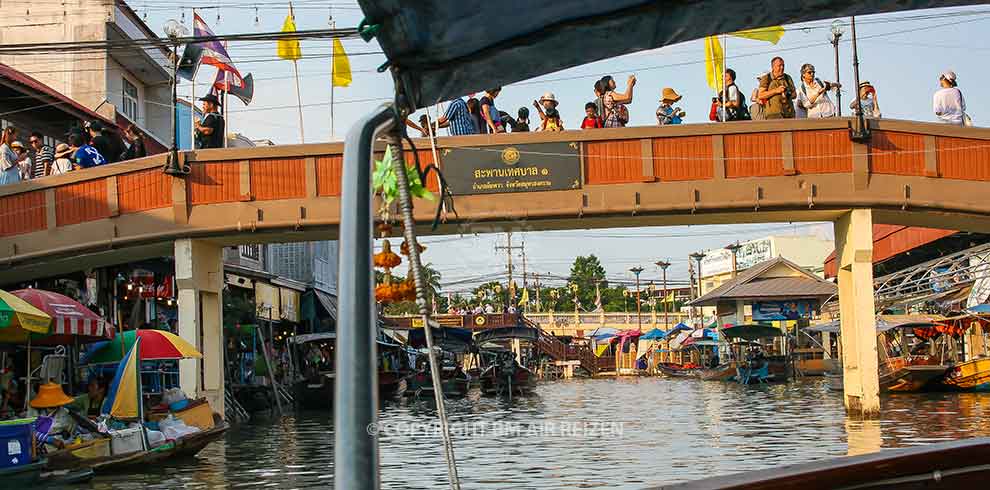 Risky Market & Amphawa Floating Market