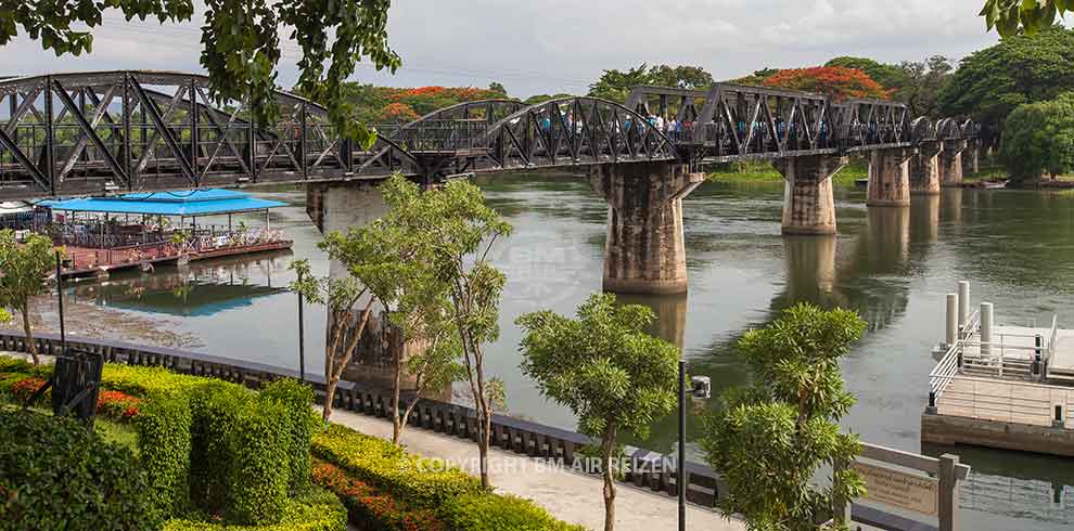 Kanchanaburi - River Kwai Bridge